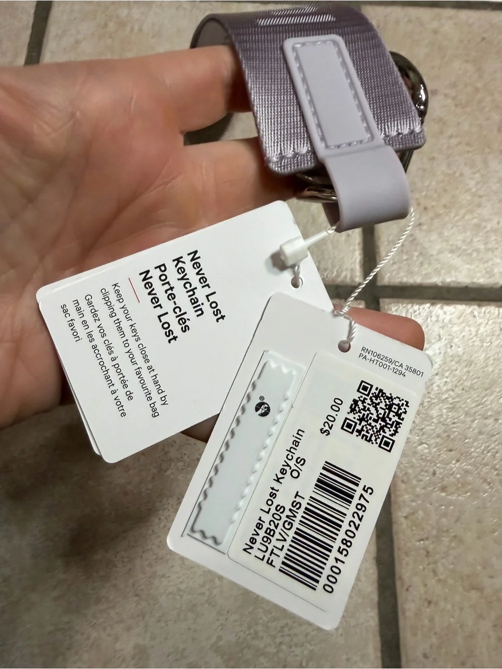 NWT Lululemon Never Lost Keychain (Faint Lavender/Grape Mist)